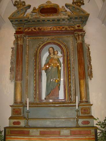 L-4-Altare dedicato alla Madonna delle Grazie